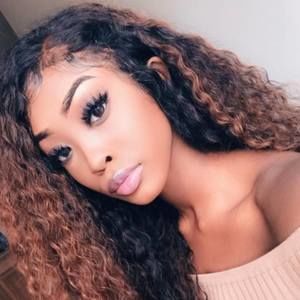 Meet your Posher, Jacia